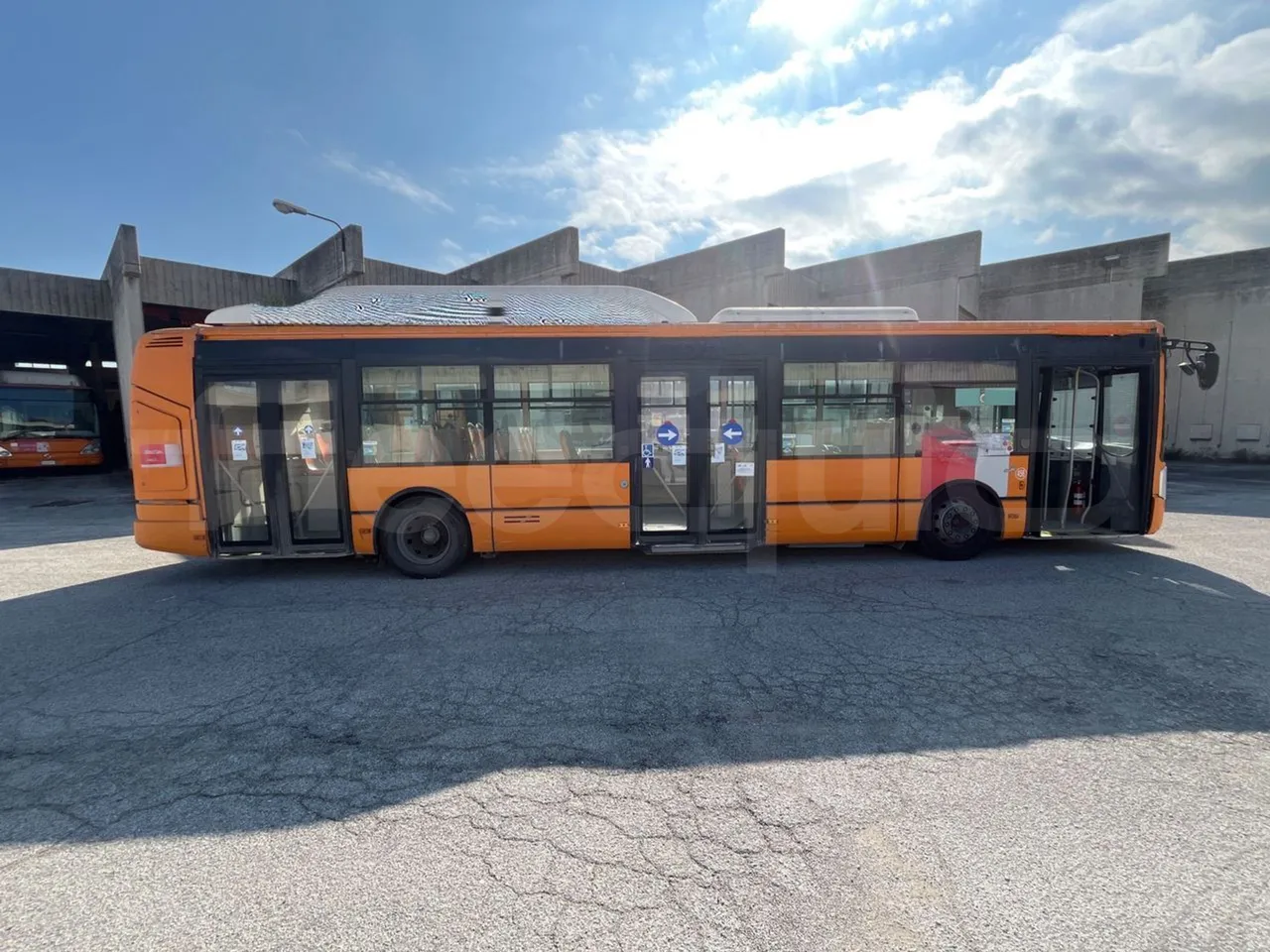 Iveco Citelis PS09D5/A/87 - Euro5 - 200kW - 11.990mt - right side doors closed