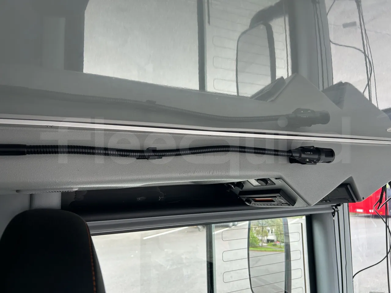 Volvo Unvi - Driver Microphone