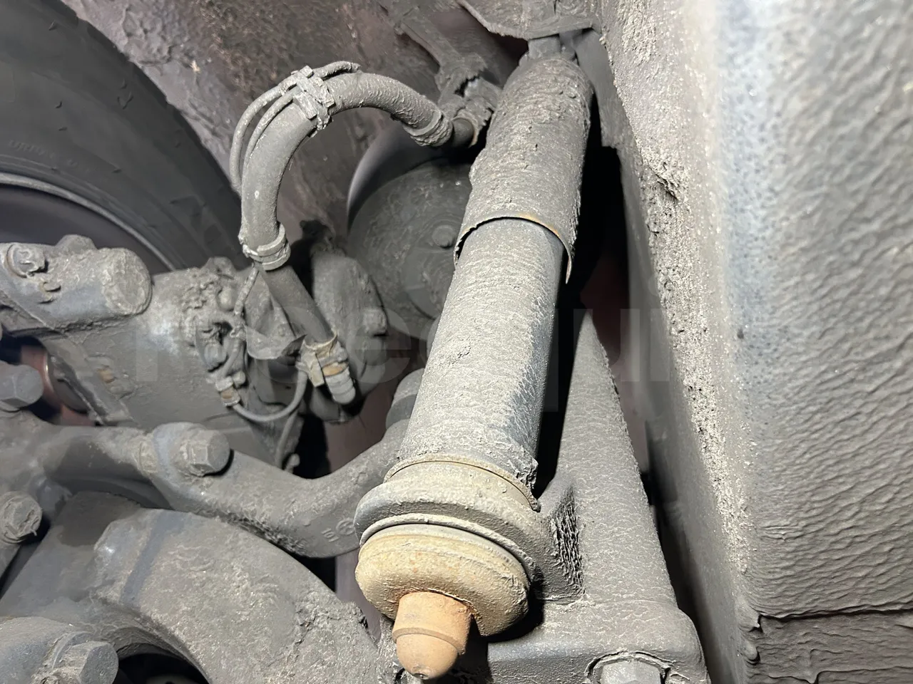 Volvo Unvi - First Axle Shock Absorbers Left Side