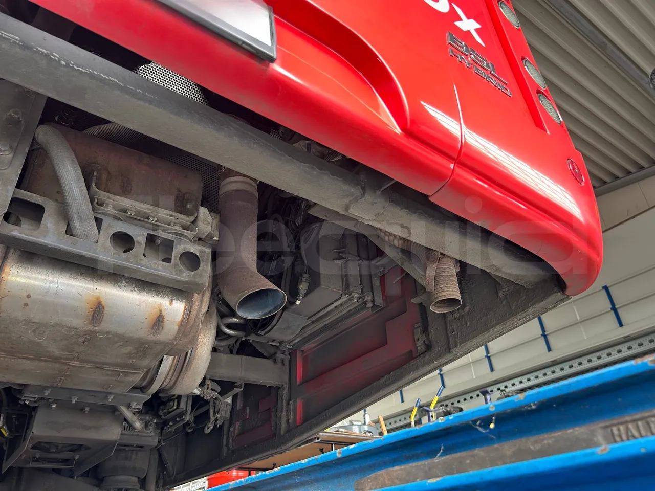 Volvo Unvi - Rear Undercarriage
