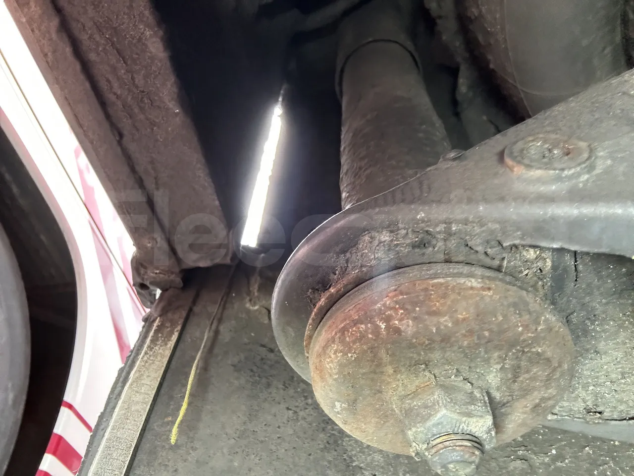 Volvo Unvi - Second Axle Shock Absorbers Left Side