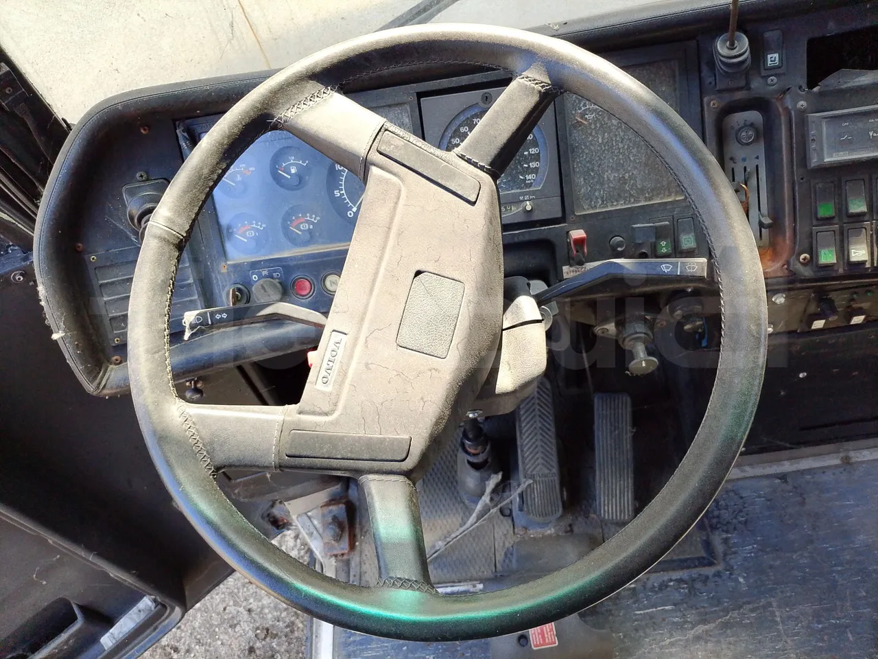Volvo Padane RS55NC - EUR0 - 234kW - 12m - steering wheel photo