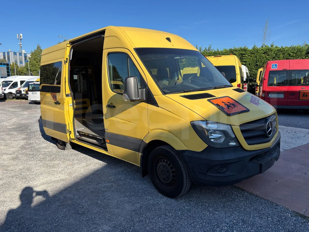 Mercedes-Benz Sprinter - 3/4 Front Right Side Doors Open