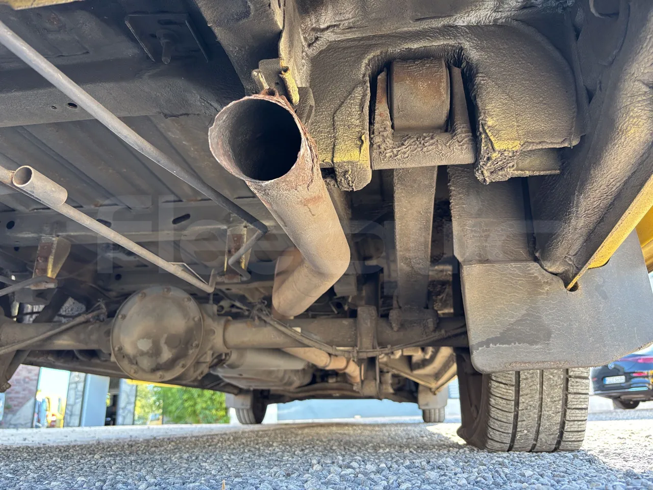 Mercedes-Benz Sprinter - Exhaust