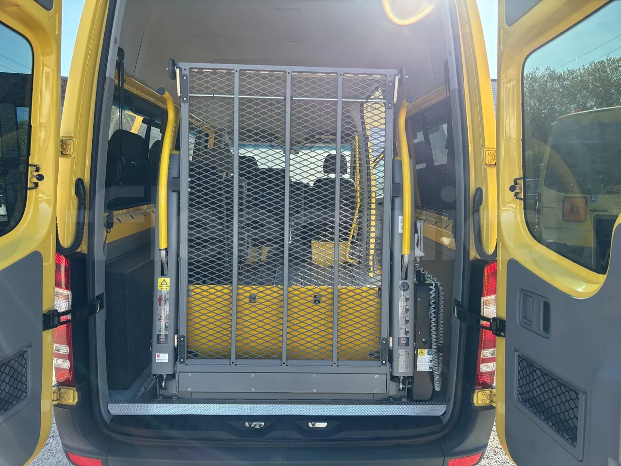 Mercedes-Benz Sprinter - Platform Open