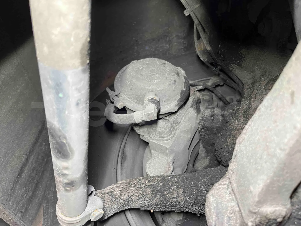 Mercedes-Benz Citaro O530 - Euro4 - 210kW - 11.950m - front brake calipers right