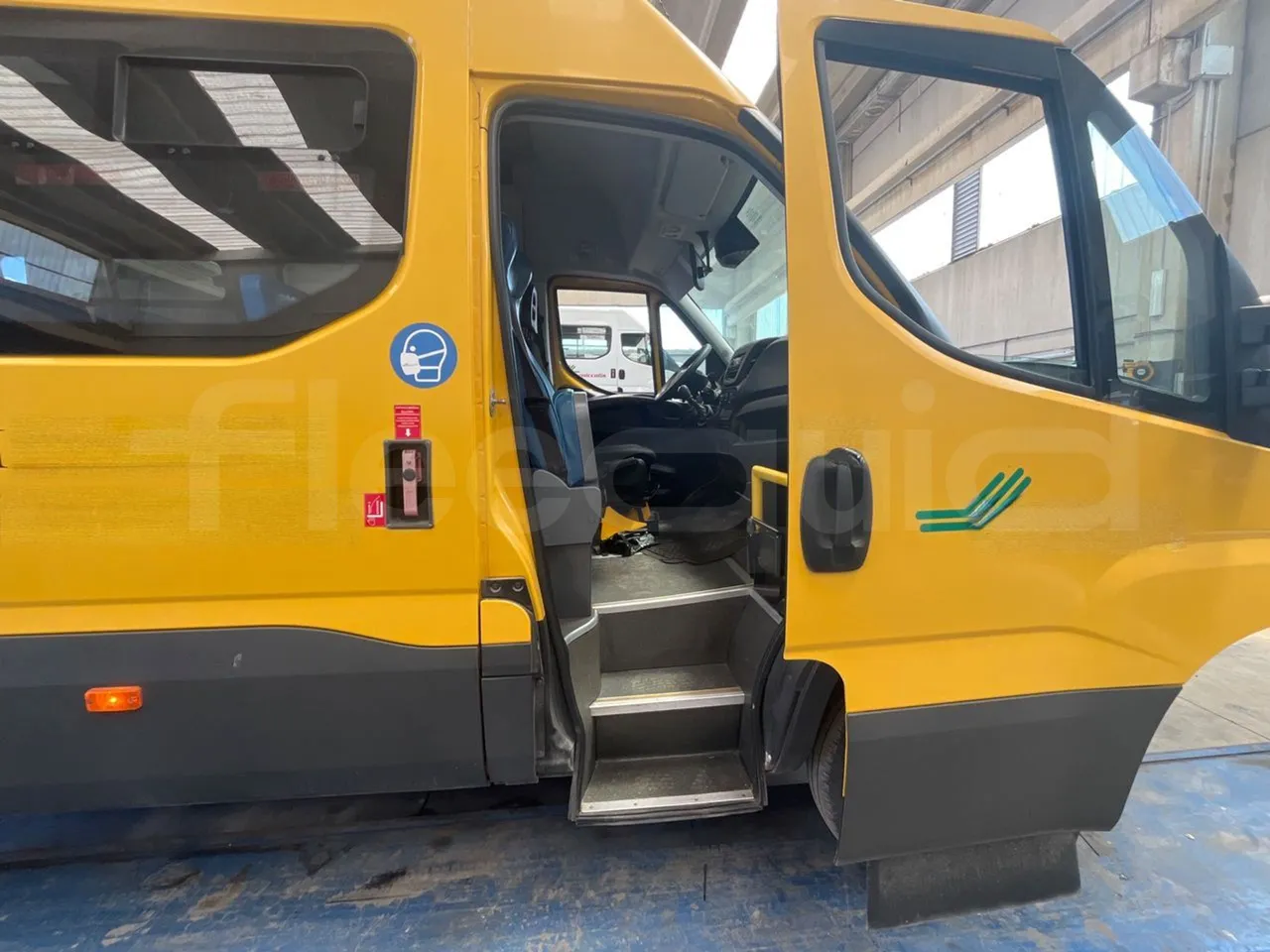 Iveco Daily 50C14N - EUR6 - 100kW - 6,048m - front door 1 open