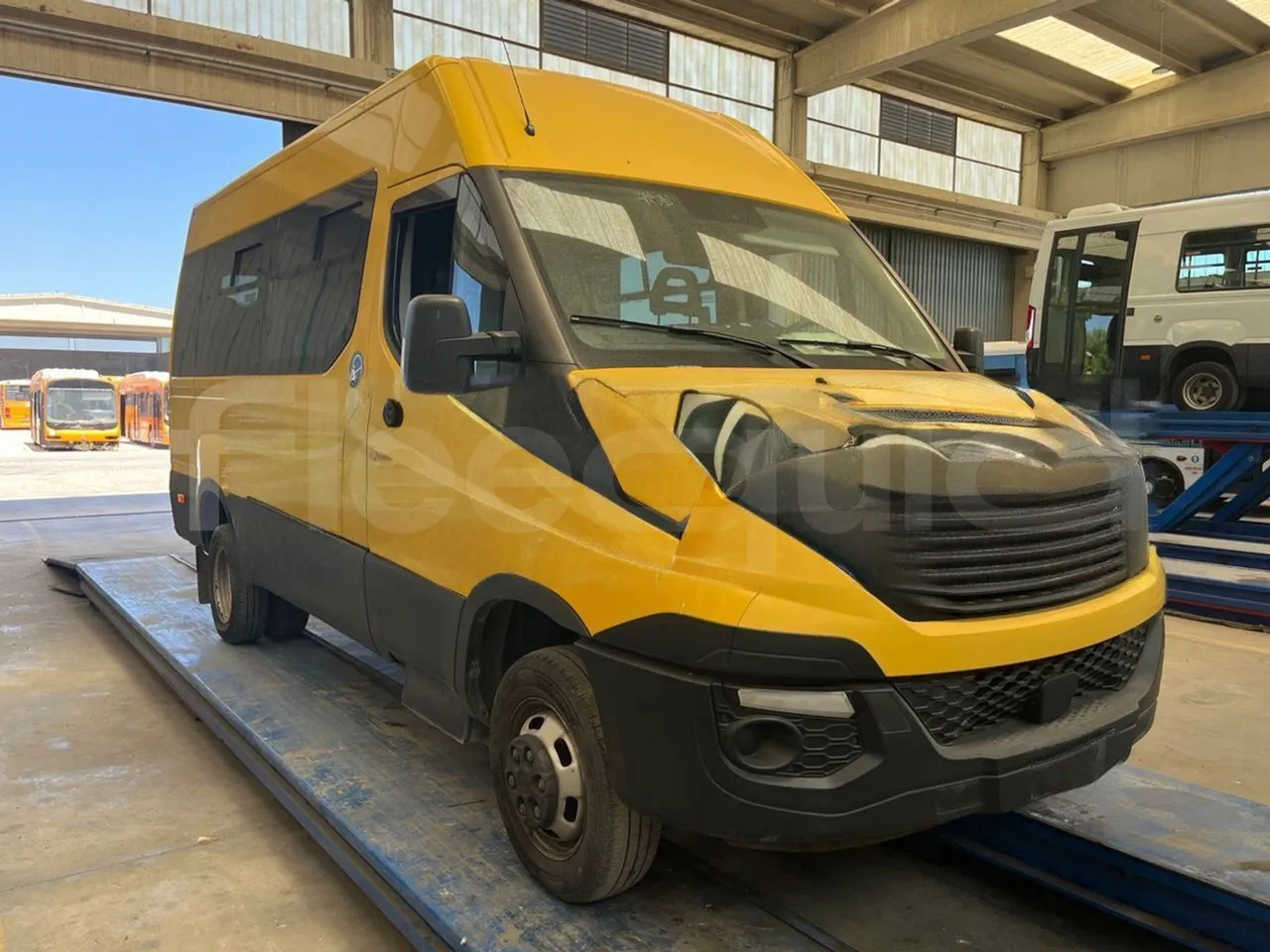 Iveco Daily 50C14N - EUR6 - 100kW - 6,048m - Base cover photo