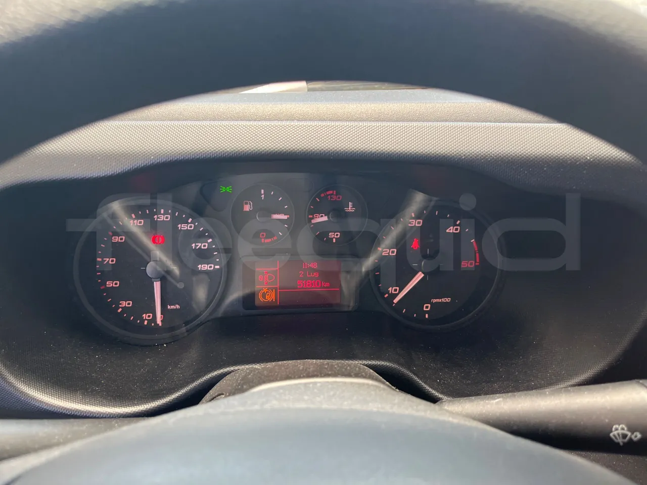 Iveco Daily 50C14N - EUR6 - 100kW - 6,048m - dashboard lights on
