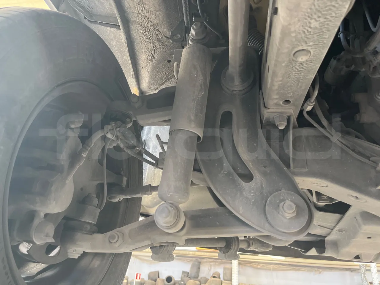 Iveco Daily 50C14N - EUR6 - 100kW - 6,048m - front shock absorbers left