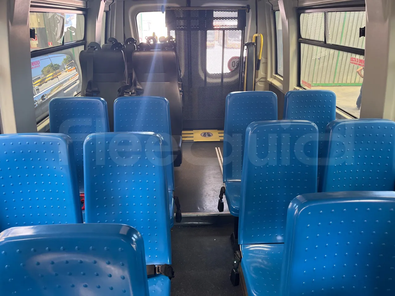 Iveco Daily 50C14N - EUR6 - 100kW - 6,048m - interior reverse seats driver height (mandatory for bus to scrap)