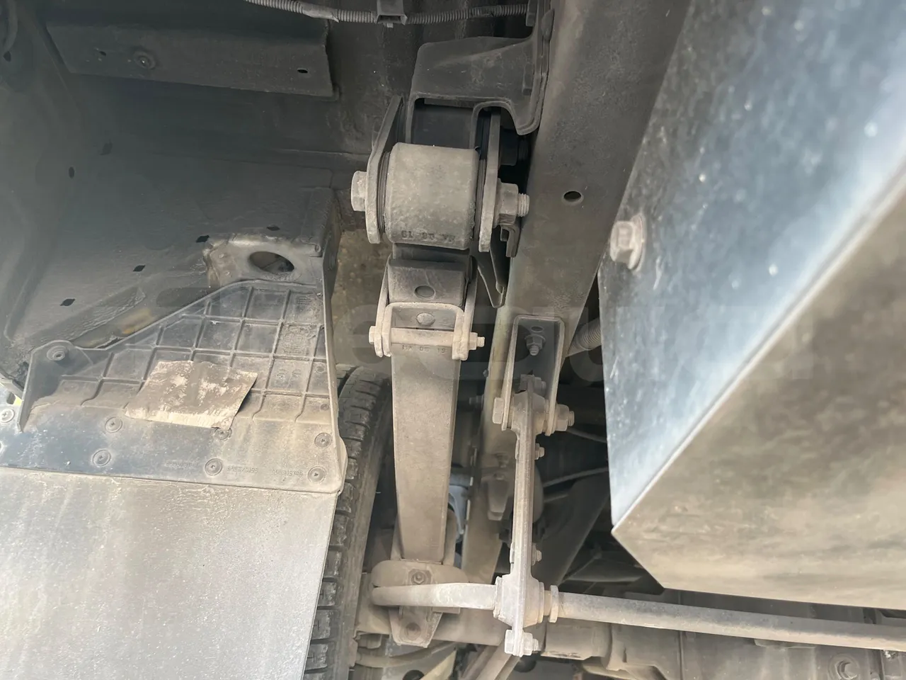 Iveco Daily 50C14N - EUR6 - 100kW - 6,048m - axel 2 leaf spring right