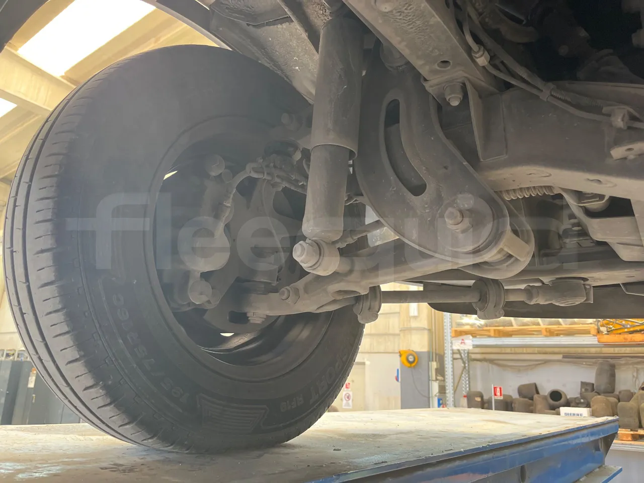 Iveco Daily 50C14N - EUR6 - 100kW - 6,048m - front axle left side