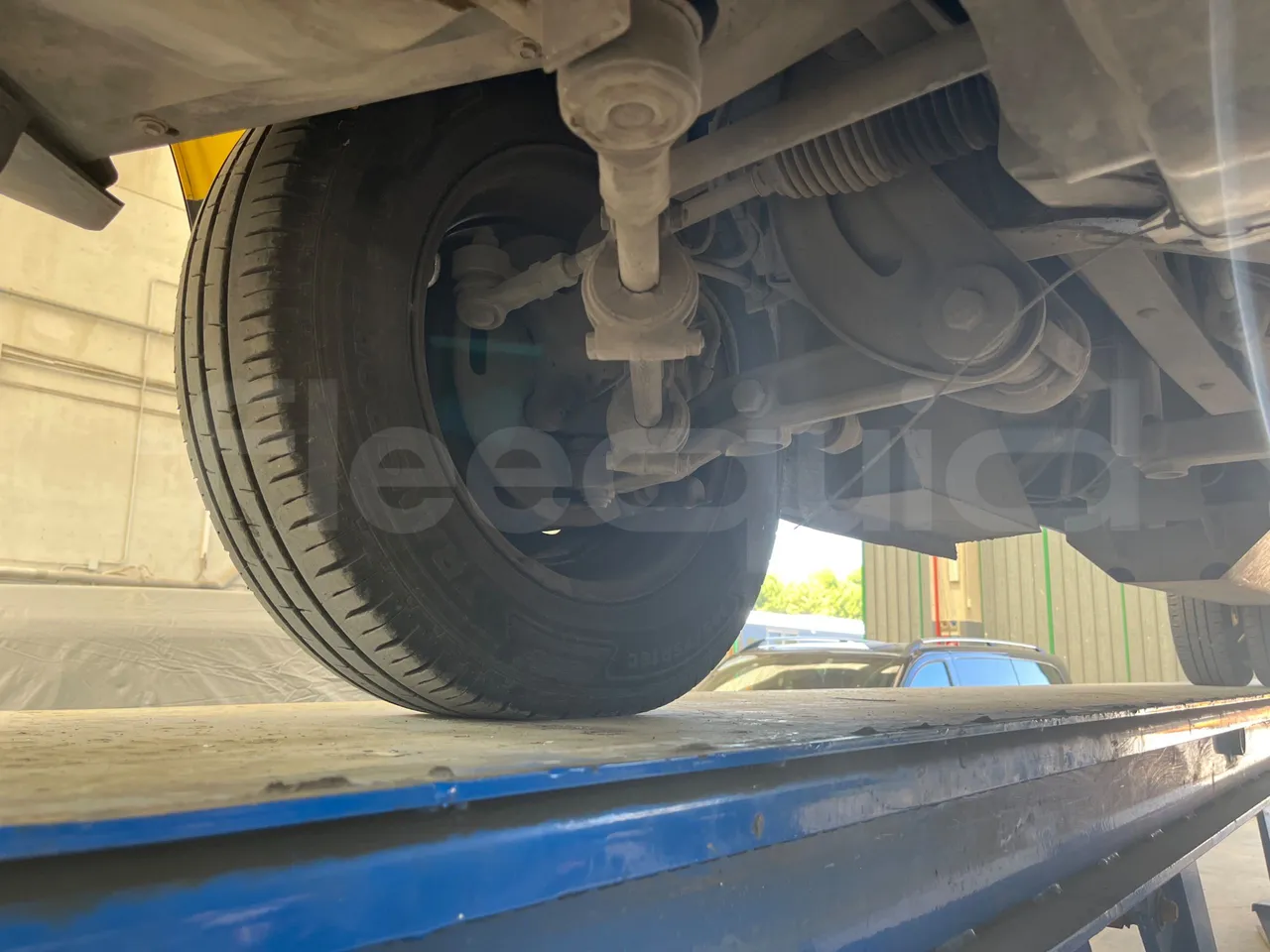 Iveco Daily 50C14N - EUR6 - 100kW - 6,048m - front axle right side