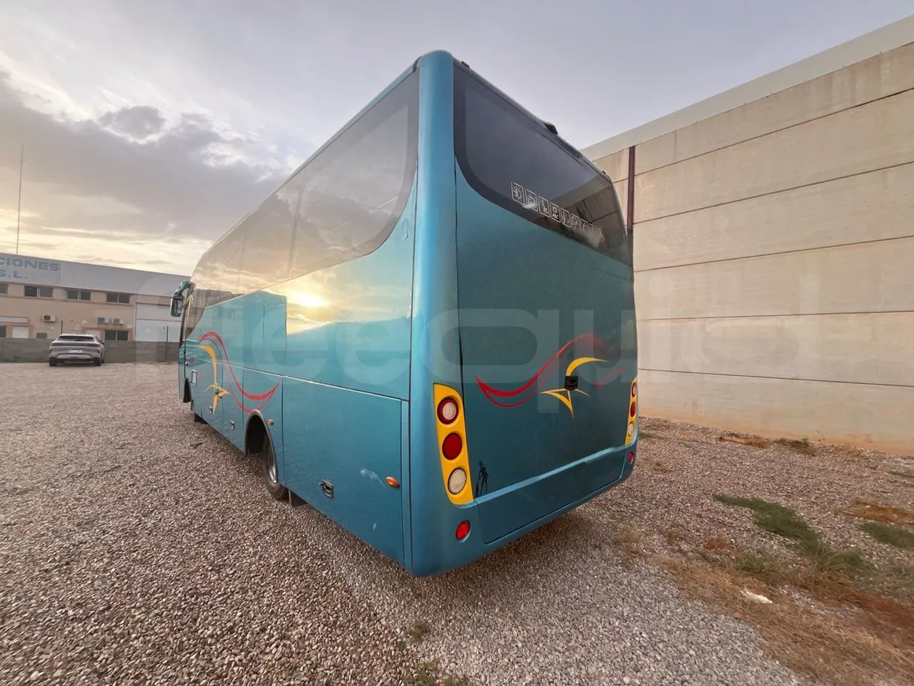 Iveco Andecar IV2 VII.4 - EUR4 - 160kW - 8.56m - 3/4 left rear side