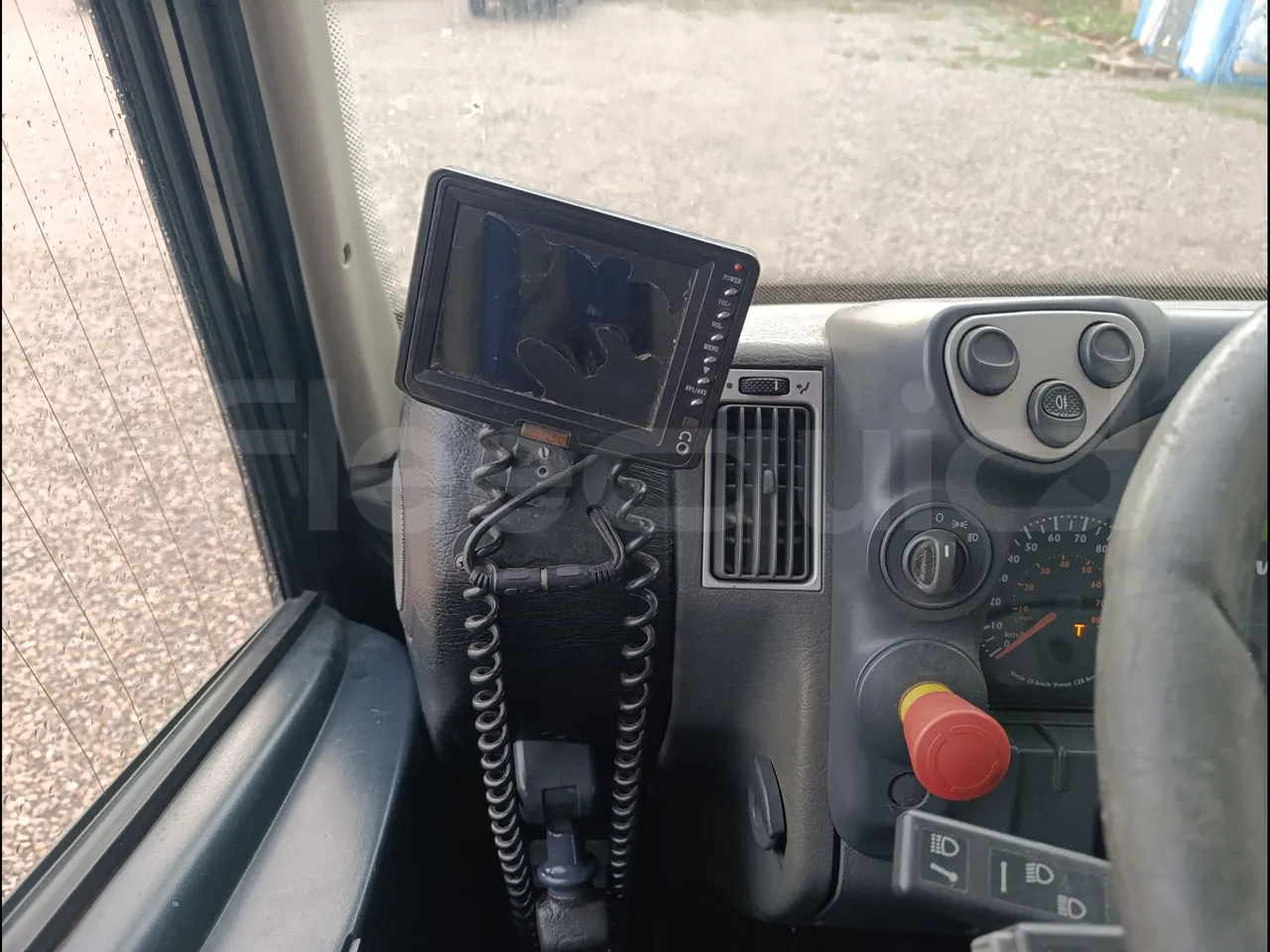 Iveco Andecar IV2 VII.4 - EUR4 - 160kW - 8.56m - onboard devices 1