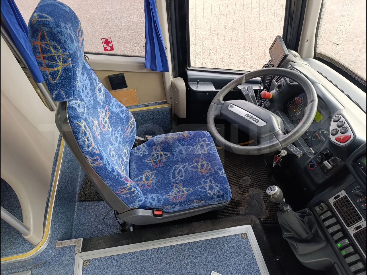 Iveco Andecar IV2 VII.4 - EUR4 - 160kW - 8.56m - driver's seat photo