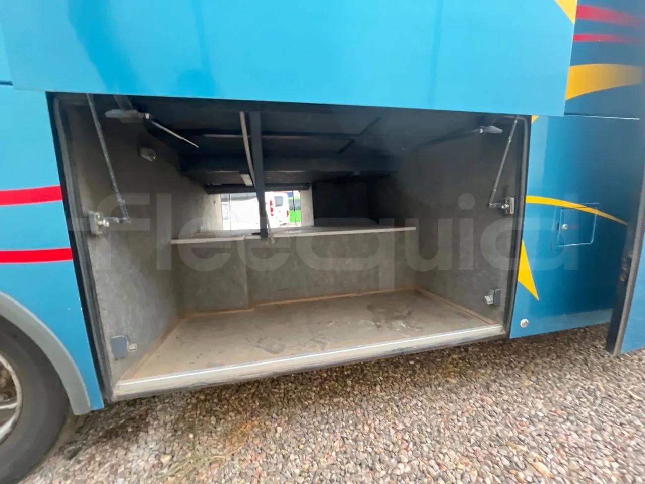 Iveco Andecar IV2 VII.4 - EUR4 - 160kW - 8.56m - luggage rack photo