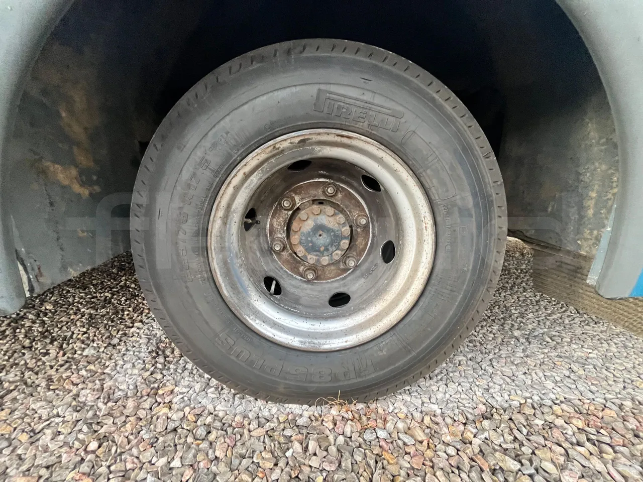 Iveco Andecar IV2 VII.4 - EUR4 - 160kW - 8.56m - tread condition front tires left