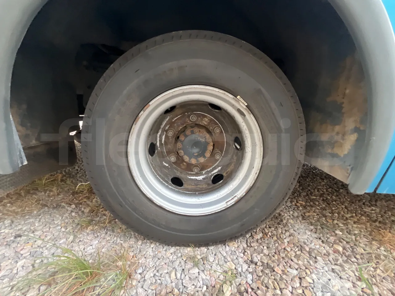 Iveco Andecar IV2 VII.4 - EUR4 - 160kW - 8.56m - tread condition third axle tires left