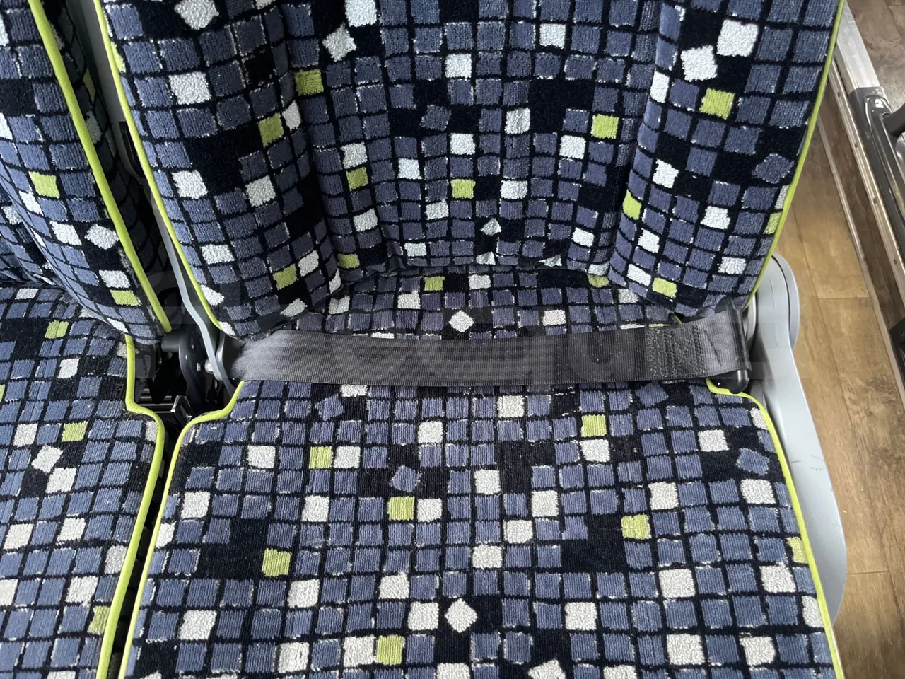 Iveco Magelys SFR2XX QC E8CN - Euro6 - 294Kw - 12,830mt - central seat safety belt