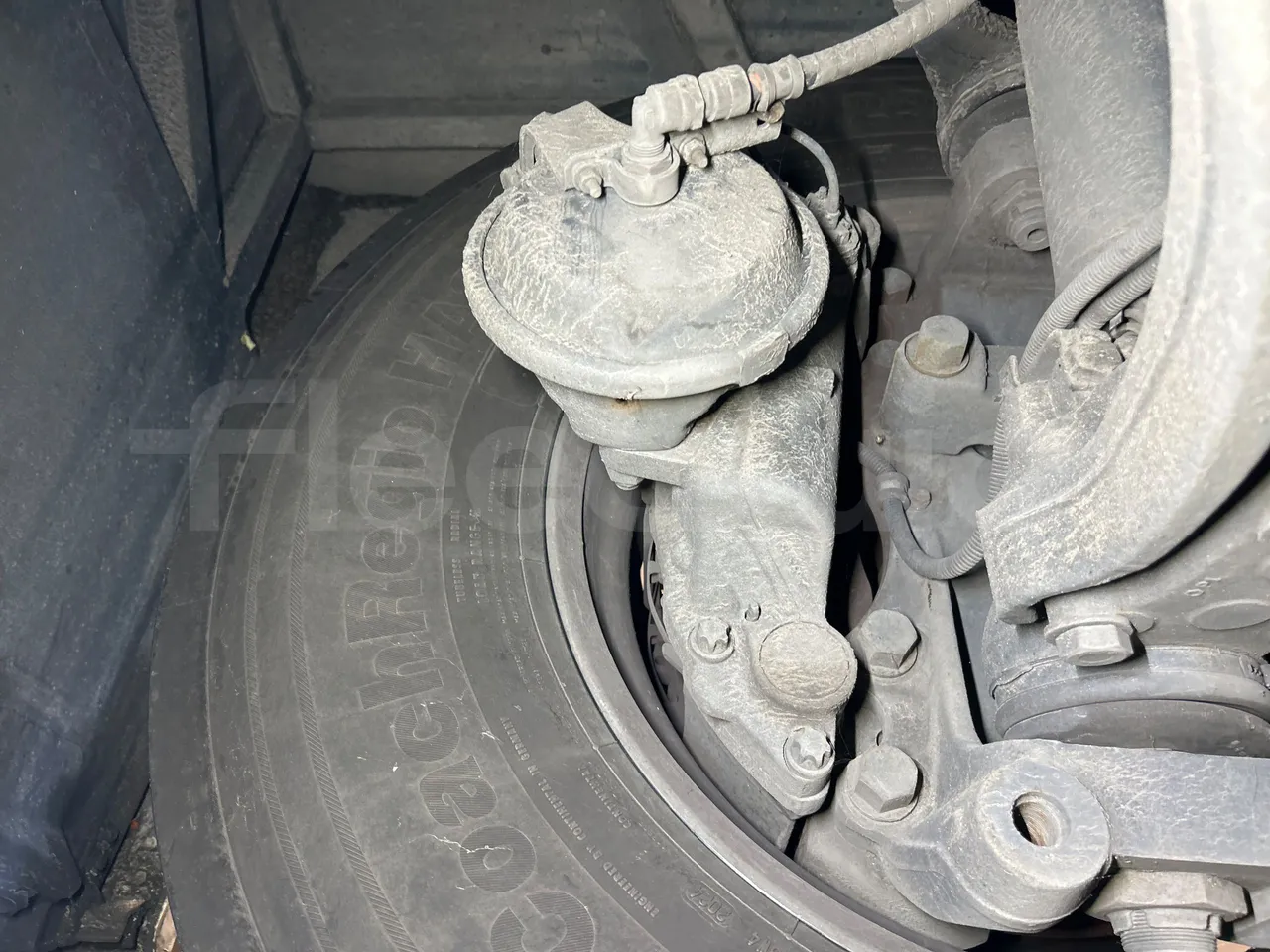 Iveco Magelys SFR2XX QC E8CN - Euro6 - 294Kw - 12,830mt - front brake calipers right