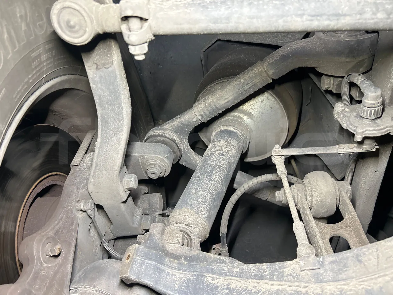 Iveco Magelys SFR2XX QC E8CN - Euro6 - 294Kw - 12,830mt - front shock absorbers left