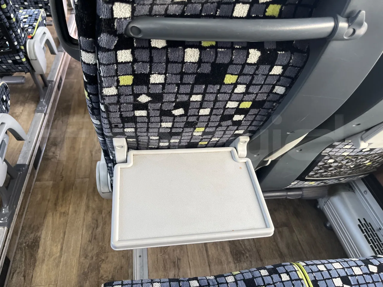 Iveco Magelys SFR2XX QC E8CN - Euro6 - 294Kw - 12,830mt - table detail photo