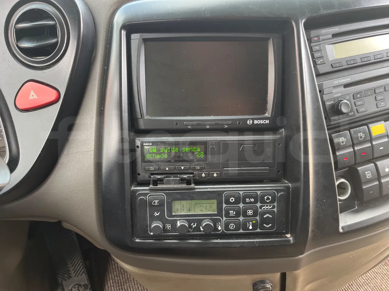 Iveco Magelys SFR2XX QC E8CN - Euro6 - 294Kw - 12,830mt - Tachograph