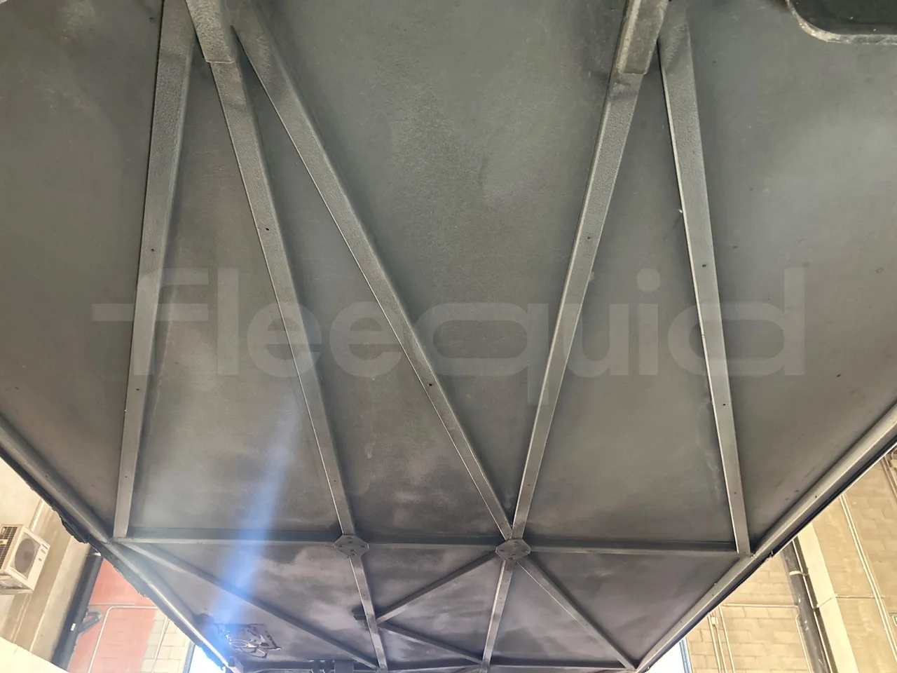 Iveco Magelys SFR2XX QC E8CN - Euro6 - 294Kw - 12,830mt - central undercarriage photo