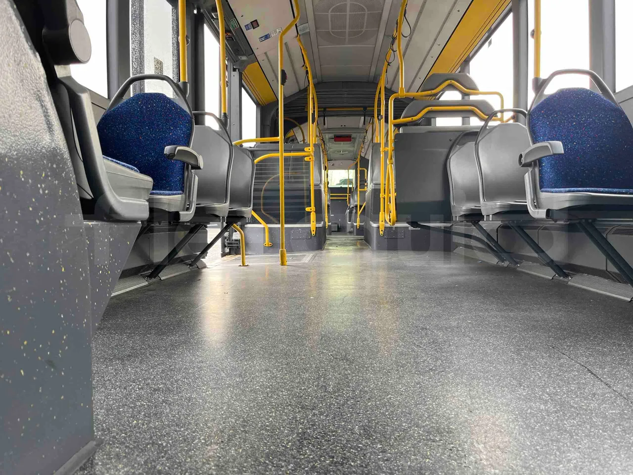 Mercedes-Benz Citaro G 0530 - EUR5 - 260kW - 17.94m - seat brackets photo