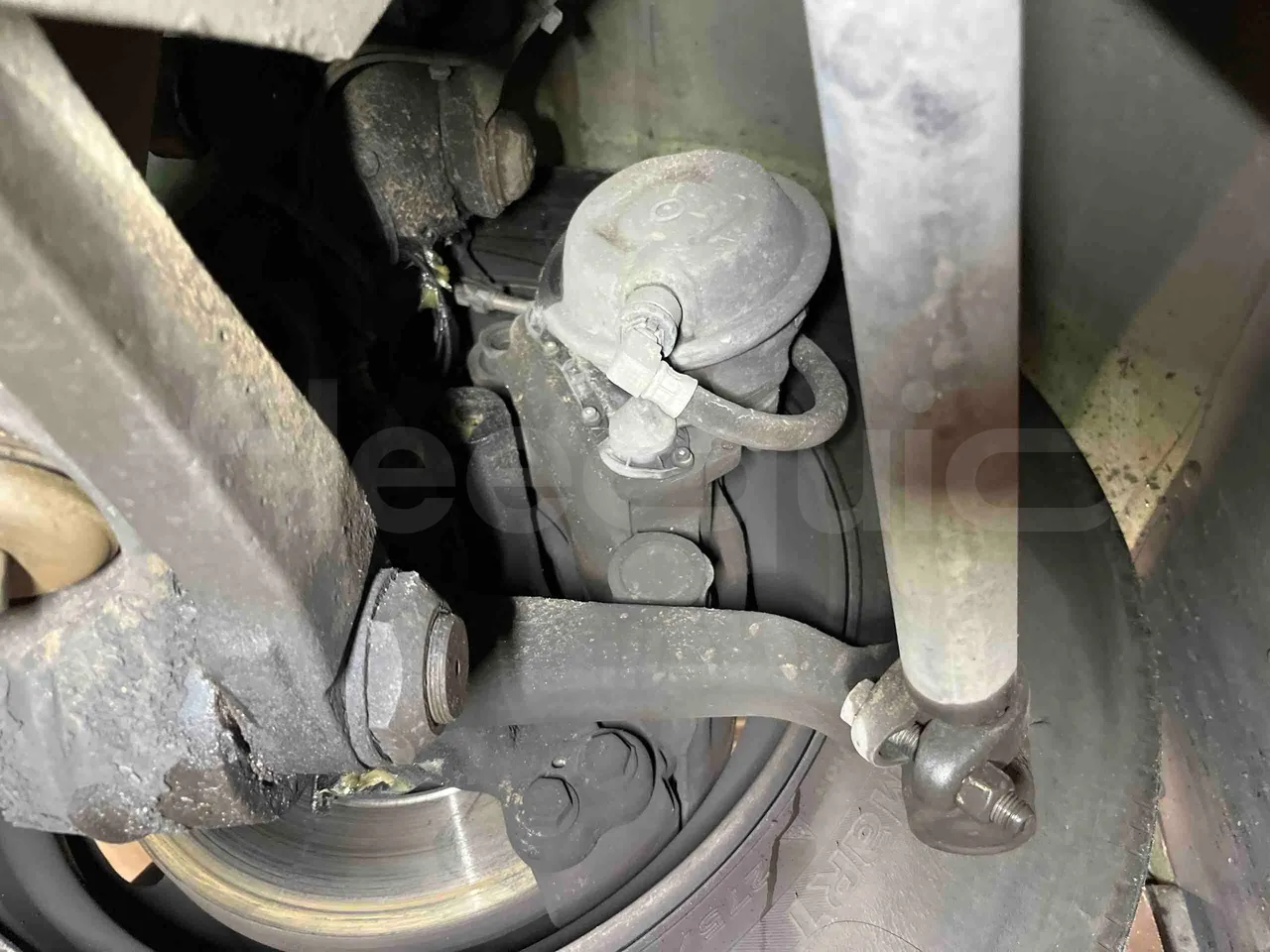 Mercedes-Benz Citaro G 0530 - EUR5 - 260kW - 17.94m - front brake calipers left