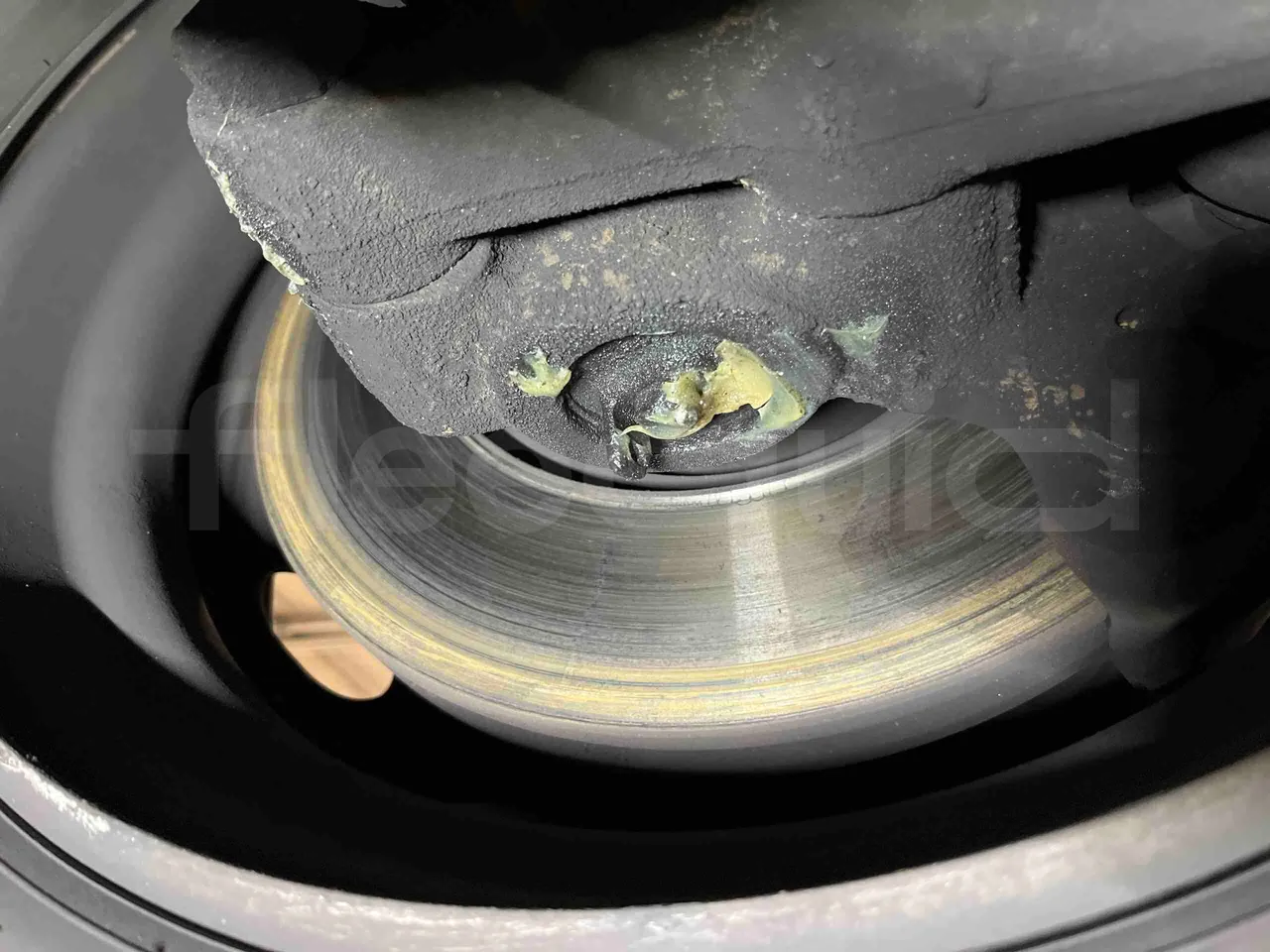 Mercedes-Benz Citaro G 0530 - EUR5 - 260kW - 17.94m - front discs left