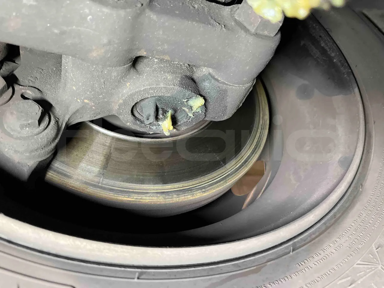 Mercedes-Benz Citaro G 0530 - EUR5 - 260kW - 17.94m - front discs right