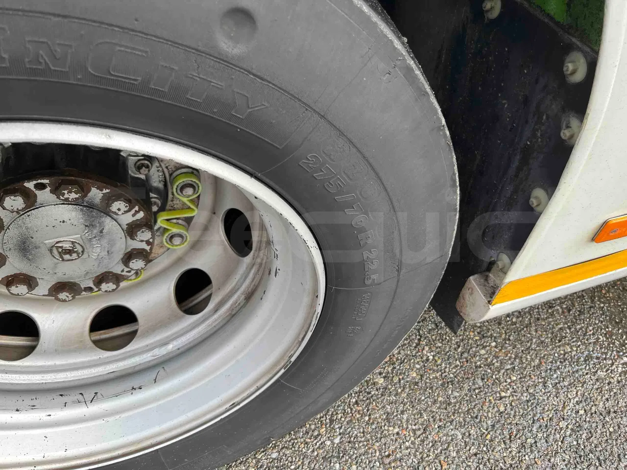 Mercedes-Benz Citaro G 0530 - EUR5 - 260kW - 17.94m - tread condition second axle tires right