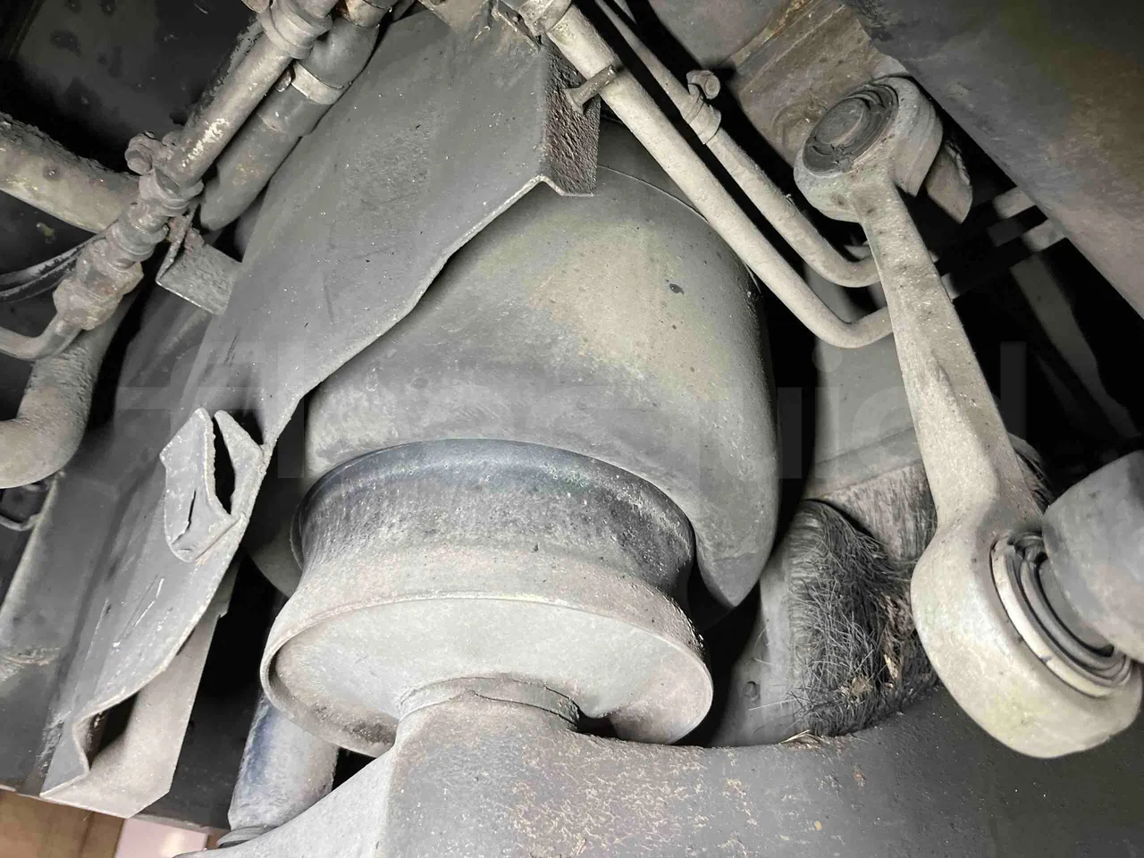 Mercedes-Benz Citaro G 0530 - EUR5 - 260kW - 17.94m - axle 3 air springs 2 left