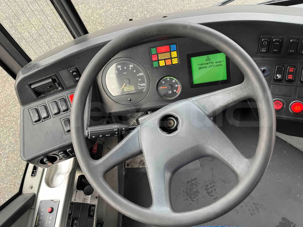 Mercedes-Benz Citaro G 0530 - EUR5 - 260kW - 17.94m - steering wheel photo