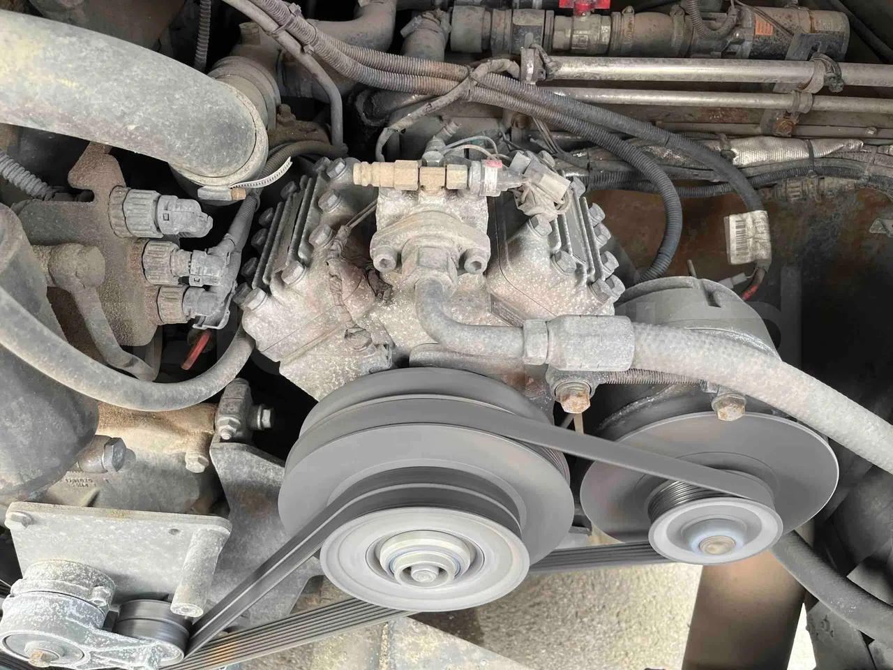 Mercedes-Benz Sideral 2000   A4RE10 - Euro5 - 260kW - 12.975mt - air conditioning compressor