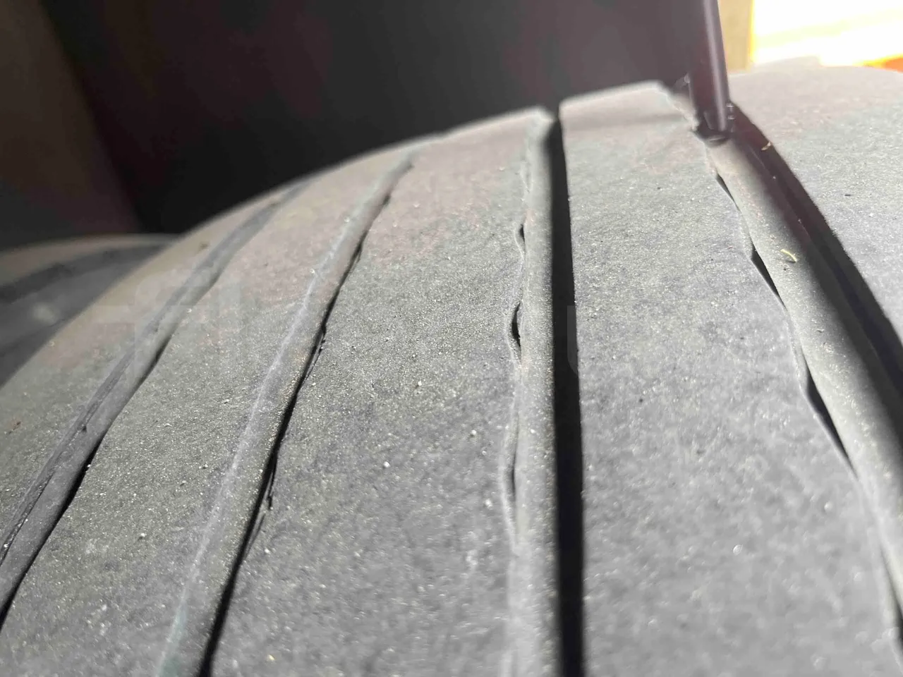 Mercedes-Benz Sideral 2000   A4RE10 - Euro5 - 260kW - 12.975mt - tread condition second axle tires right