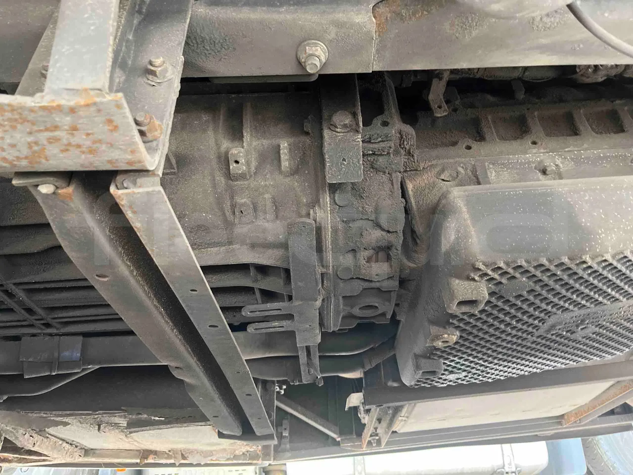 Mercedes-Benz Sideral 2000   A4RE10 - Euro5 - 260kW - 12.975mt - gearbox plate photo