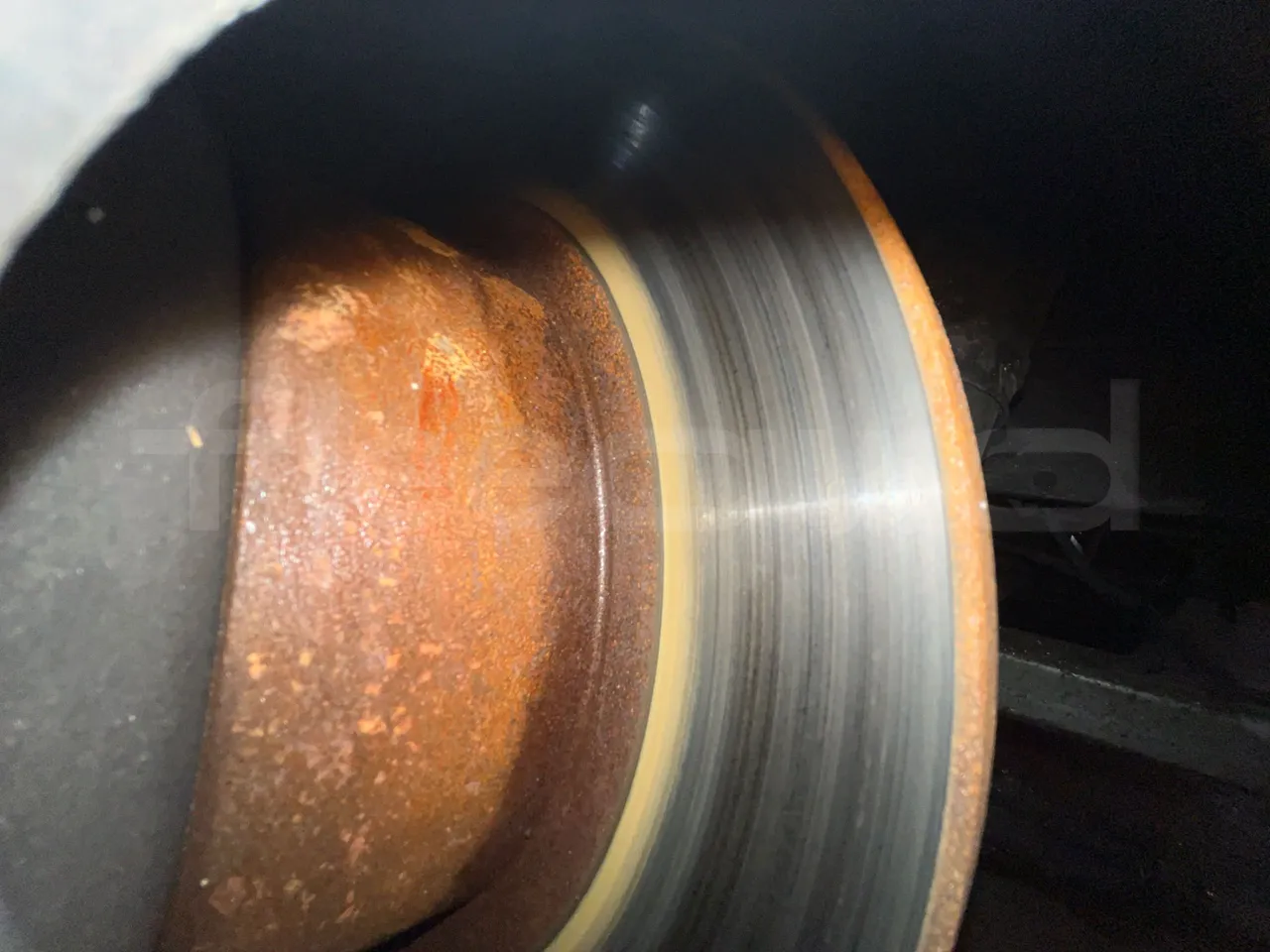 Nissan Interstar   X70B3B - Euro4 - 107kW - 5.899mt - axle 2 discs left