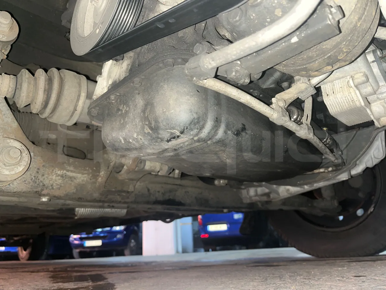 Nissan Interstar   X70B3B - Euro4 - 107kW - 5.899mt - engine without protection