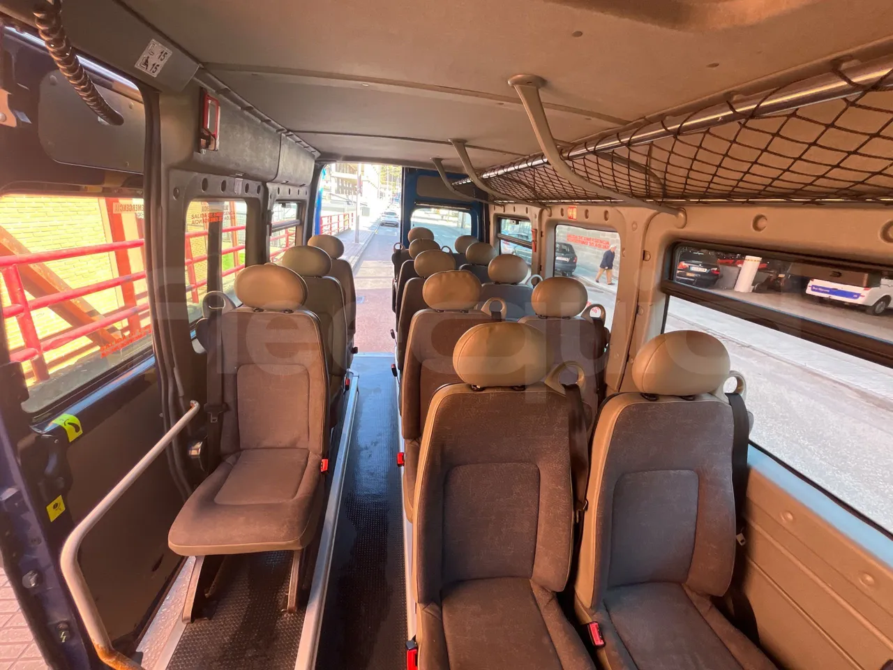 Nissan Interstar   X70B3B - Euro4 - 107kW - 5.899mt - handrails photo