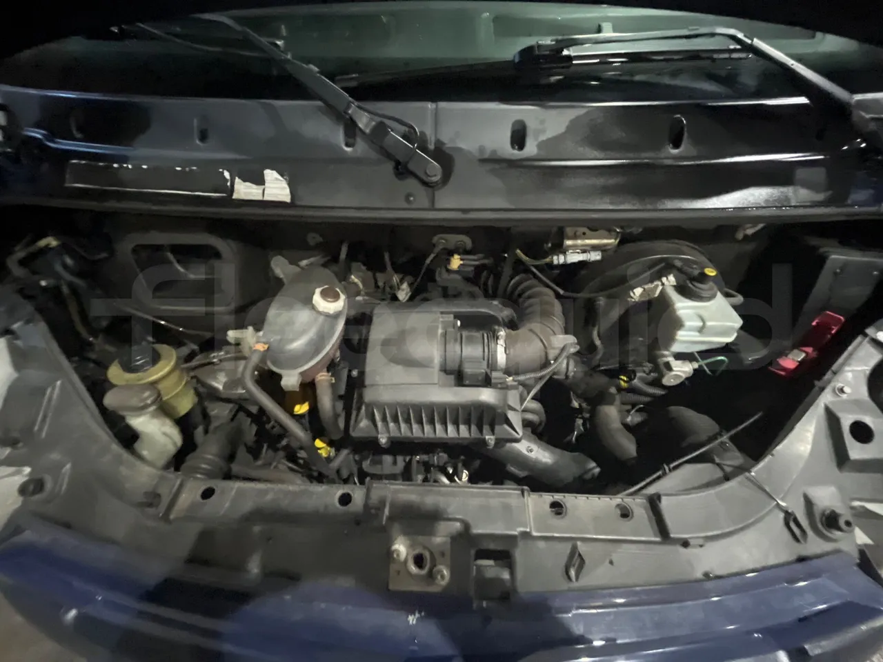 Nissan Interstar   X70B3B - Euro4 - 107kW - 5.899mt - rear hatch open