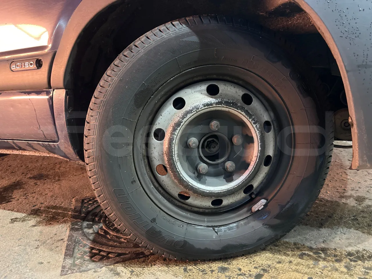 Nissan Interstar   X70B3B - Euro4 - 107kW - 5.899mt - front left tire measurements