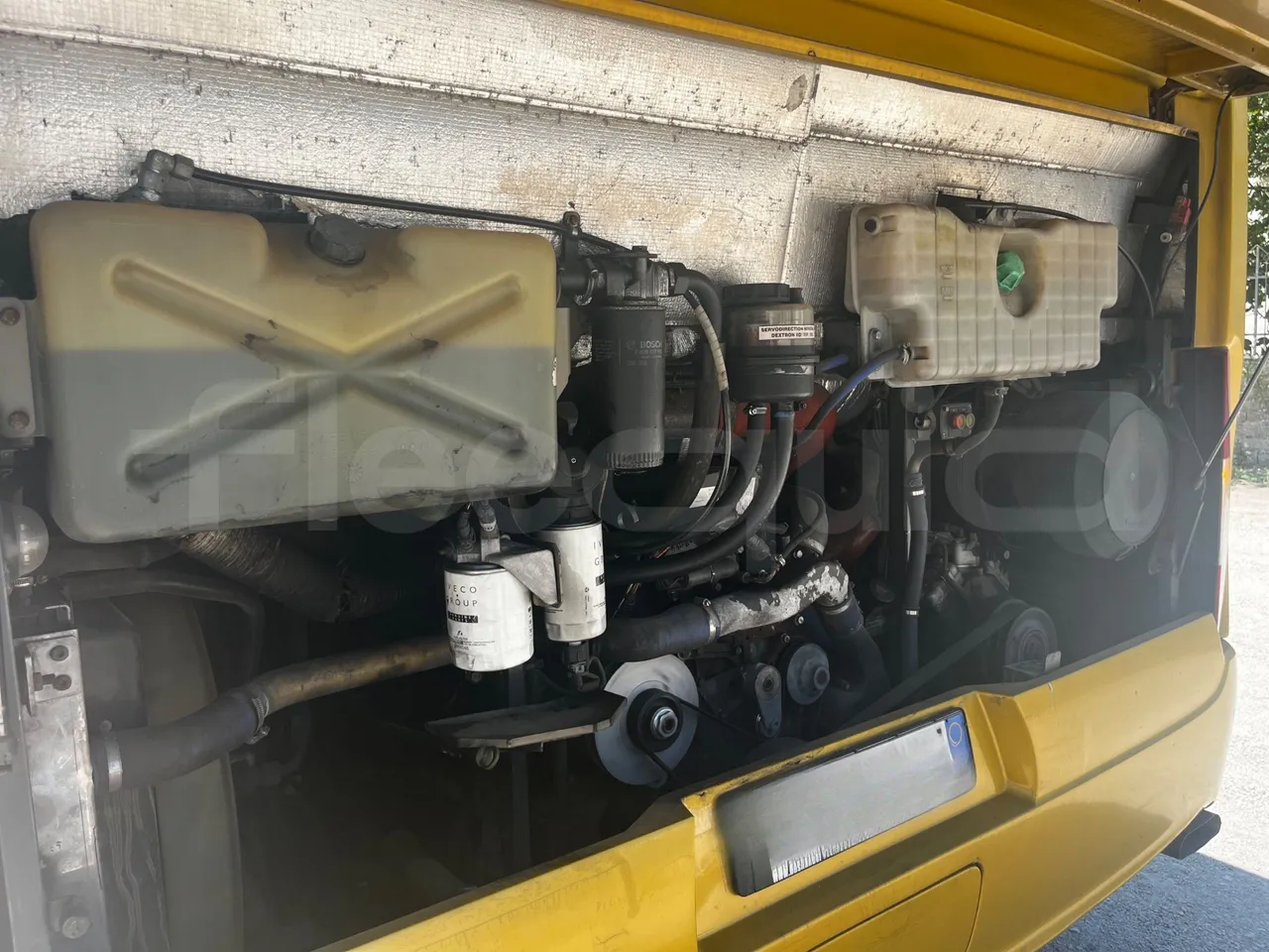 Iveco Crossway - engine plate photo