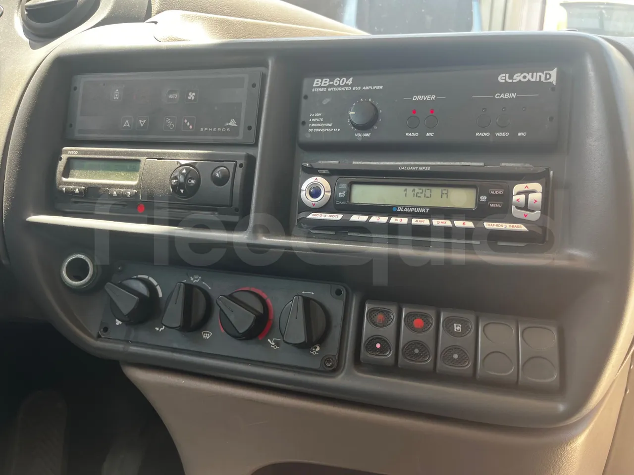 Iveco Crossway - radio accessories photo