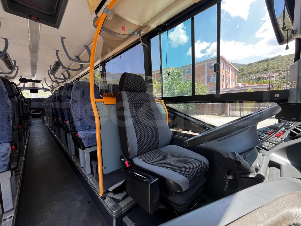 Iveco Crossway - folding seat photo