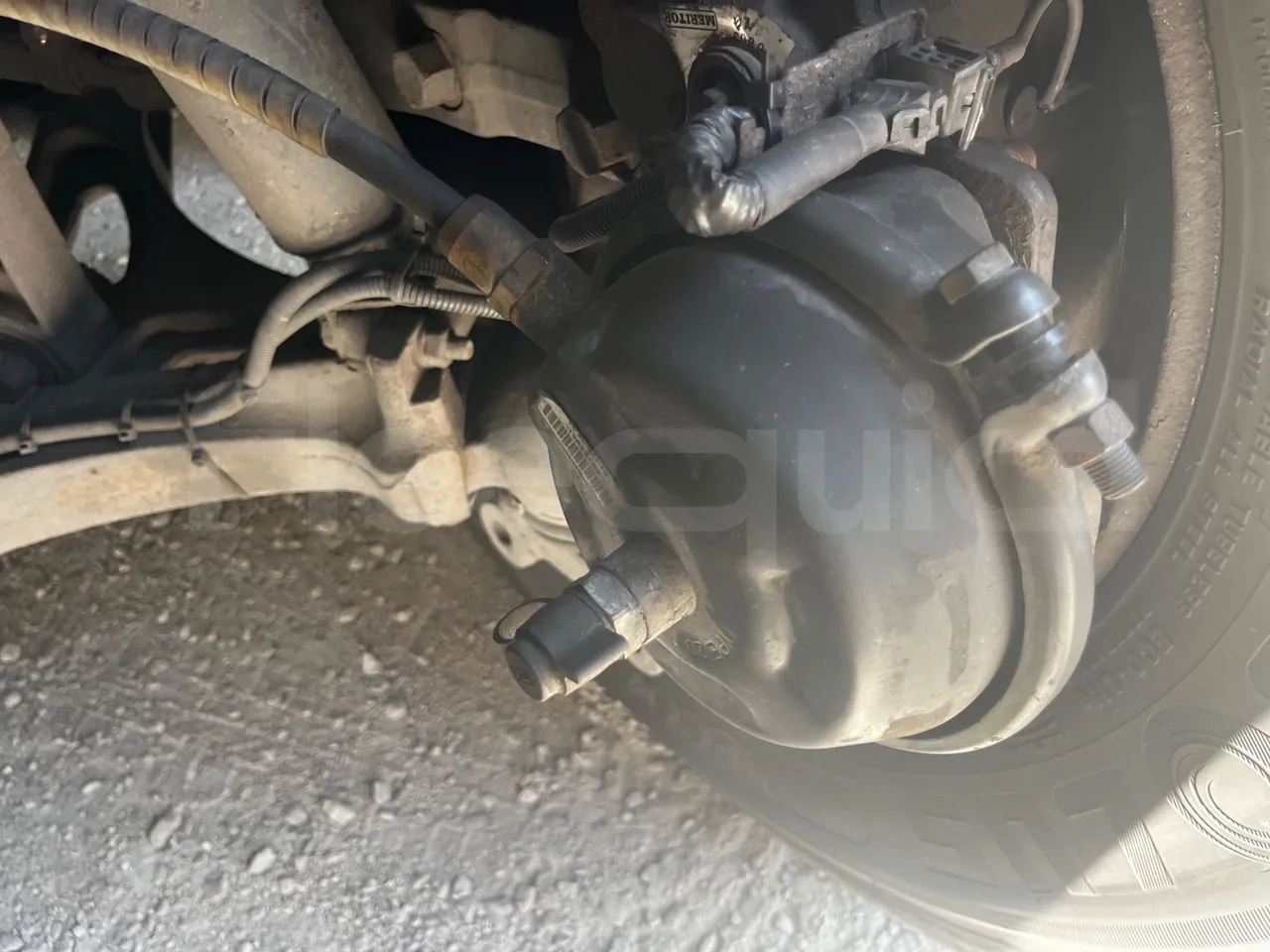 Iveco Crossway - front brake calipers right