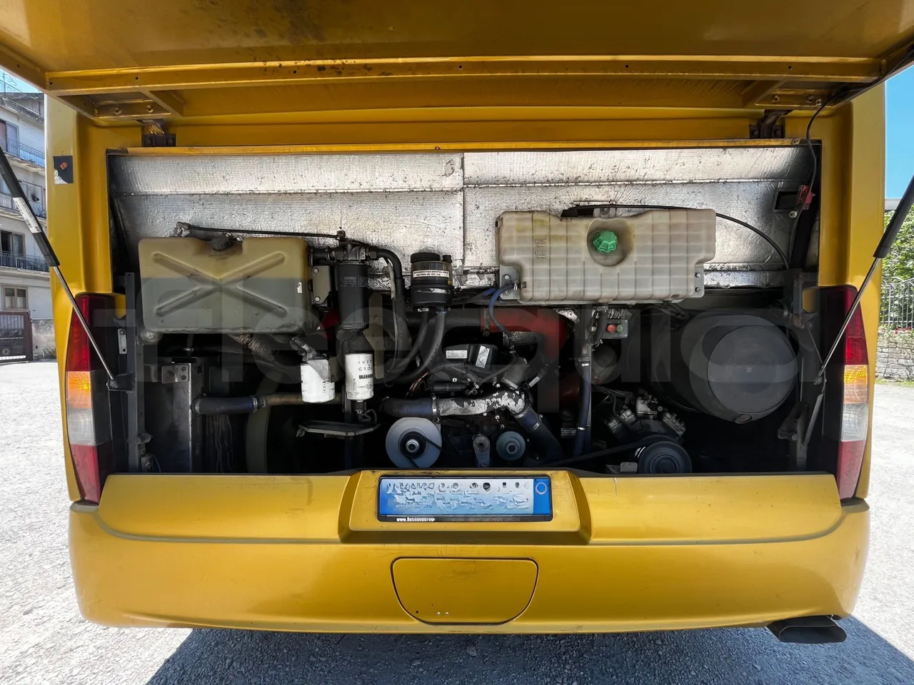 Iveco Crossway - rear hatch open